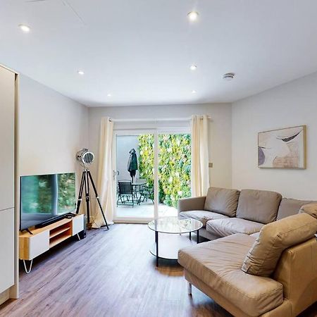 Elegant 2Bed Flat 10Min To Wimbledon Tennis Courts Лондон Екстериор снимка